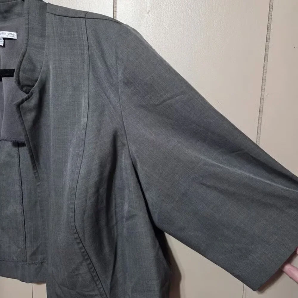 Studio One blazer - Picture 2 of 4